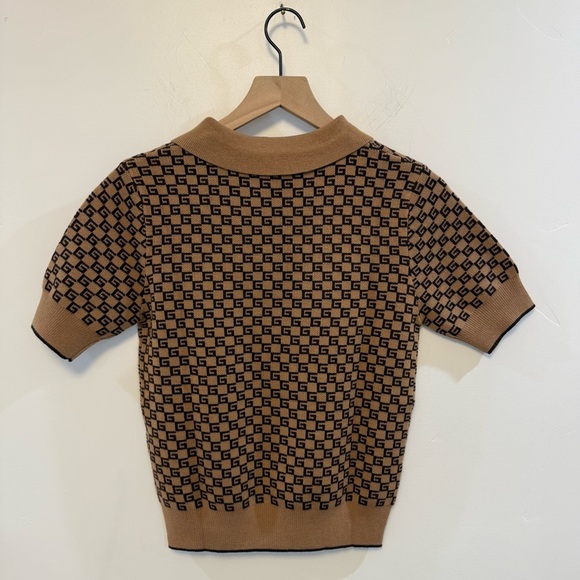 GUCCI Square G Knit Polo Shirt in Camel sz medium - Picture 11 of 12